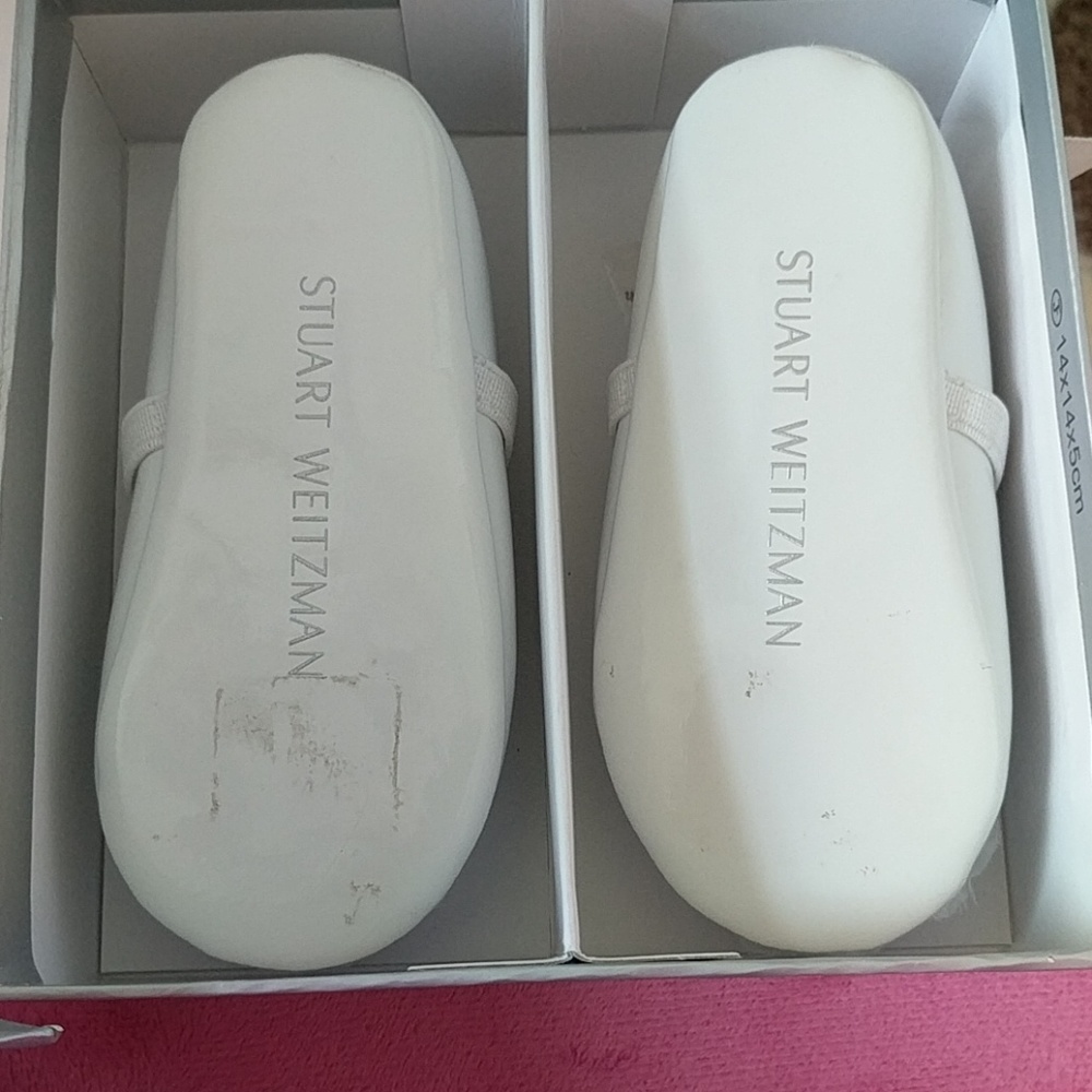 Shoes - Picture 2 of 4